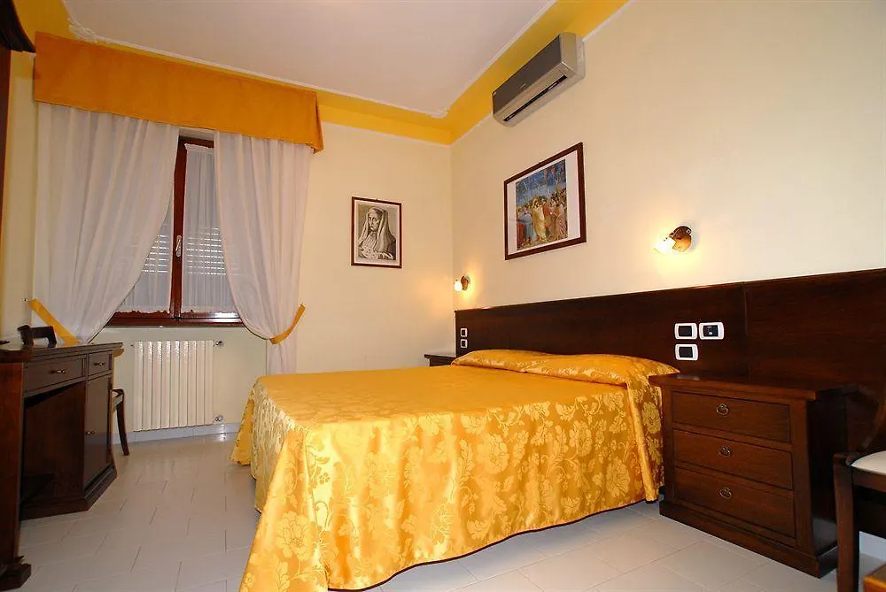 B & B D'Annunzio Madonna dell'Acqua Hotel Pisa